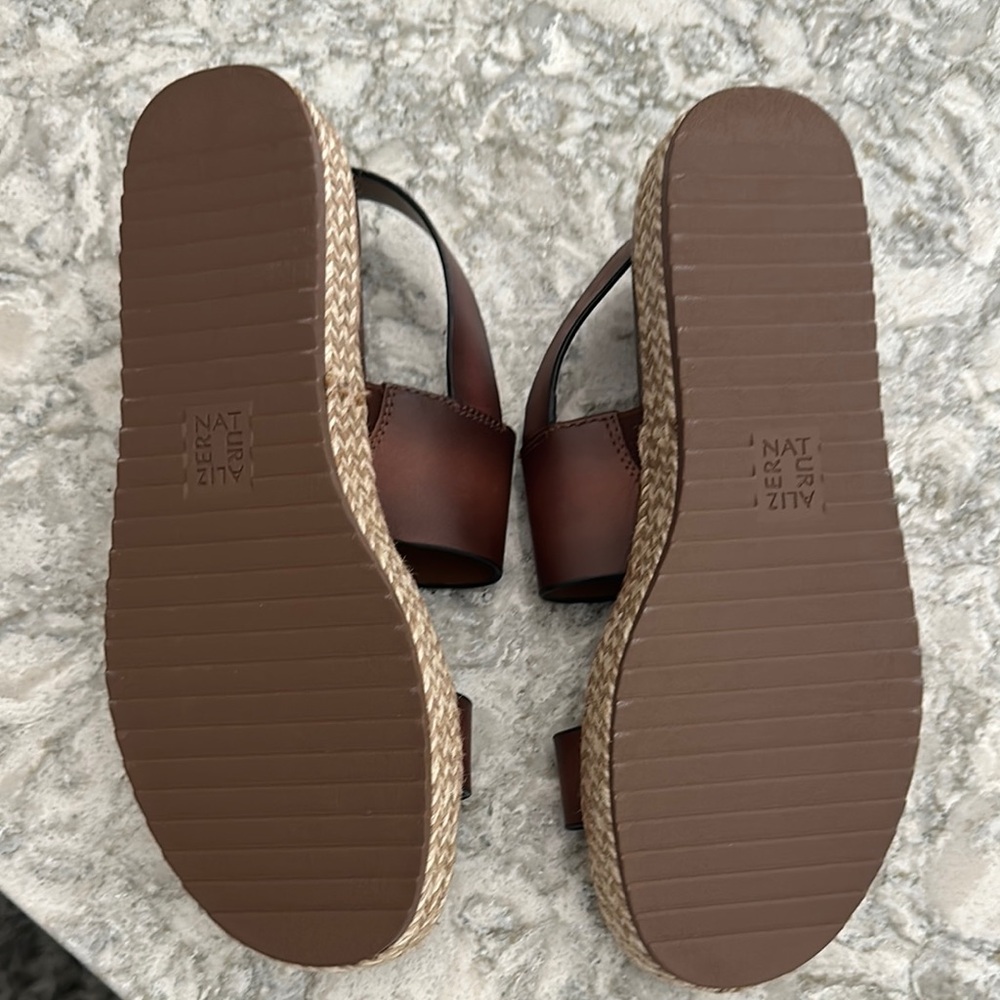 Naturalizer Brown Leather Sandals with Adjustable Straps Like New - Picture 4 of 4